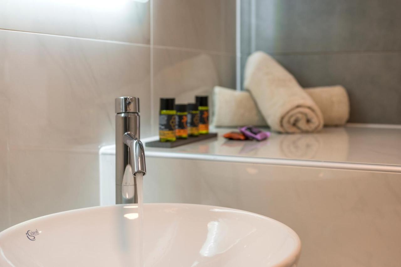 Quarters Luxury Apts ハニア エクステリア 写真