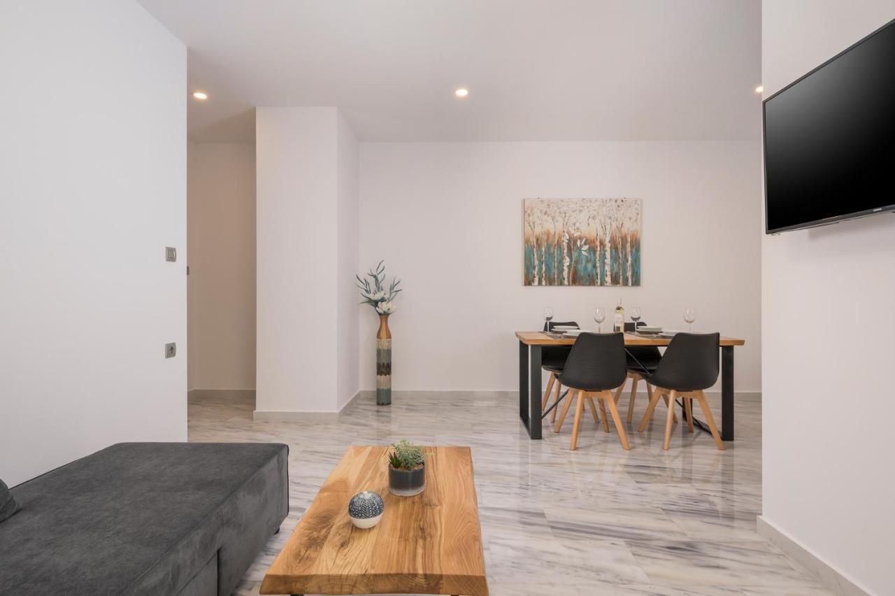 Quarters Luxury Apts ハニア エクステリア 写真